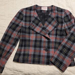 Vintage Pendleton Women's sz 8 Grey Black and Red Plaid Wool Short Asymmetric